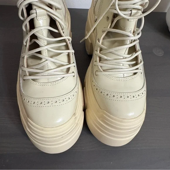 Simone Rocha 36 US 6 Biker Boots Platform Patent Leather lace-up New with Defect - Picture 14 of 16